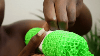 How to Use and Care for the Sapor Exfoliating Bath Sponge